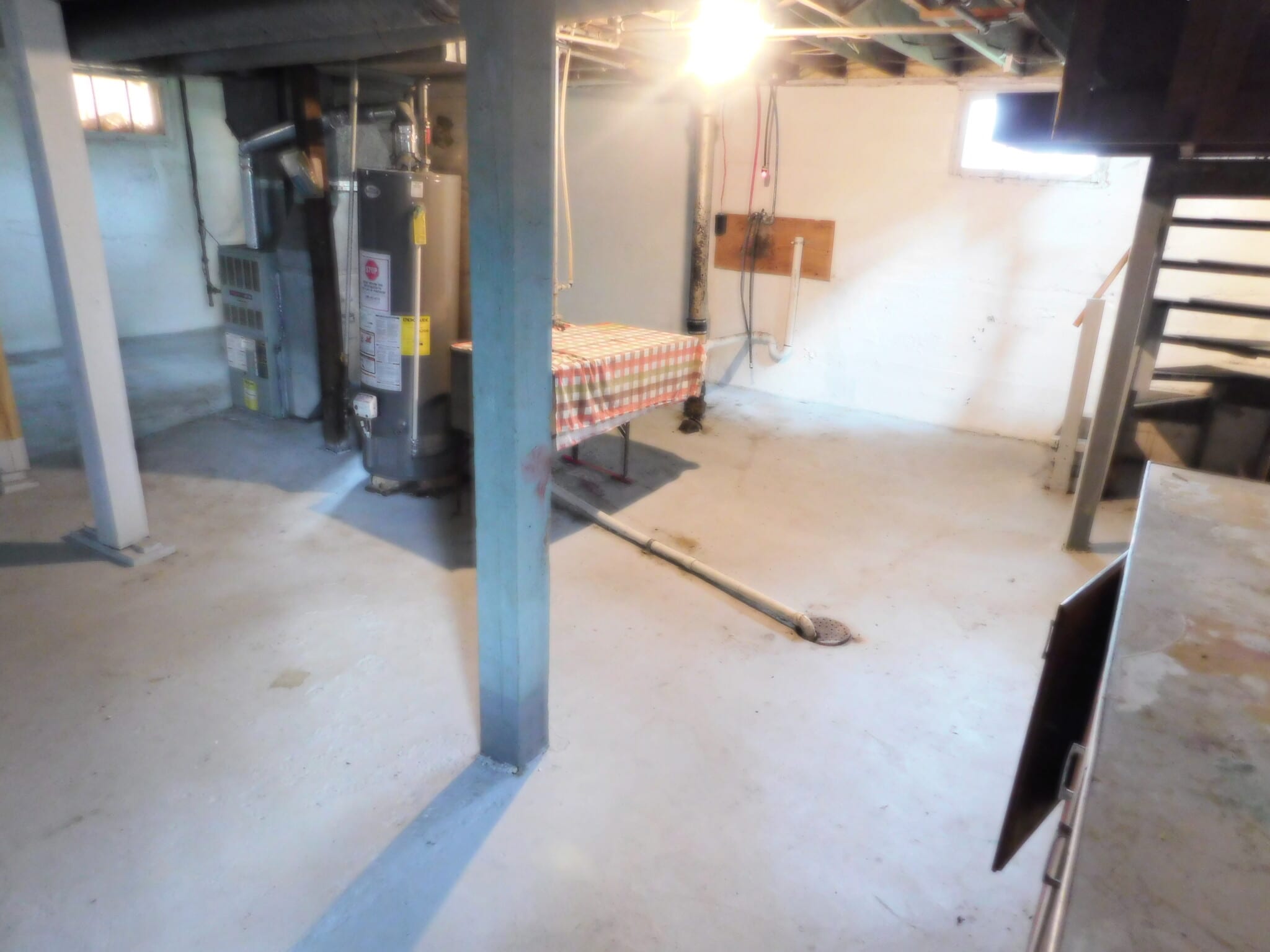 Building Photo - 230 W Summit St