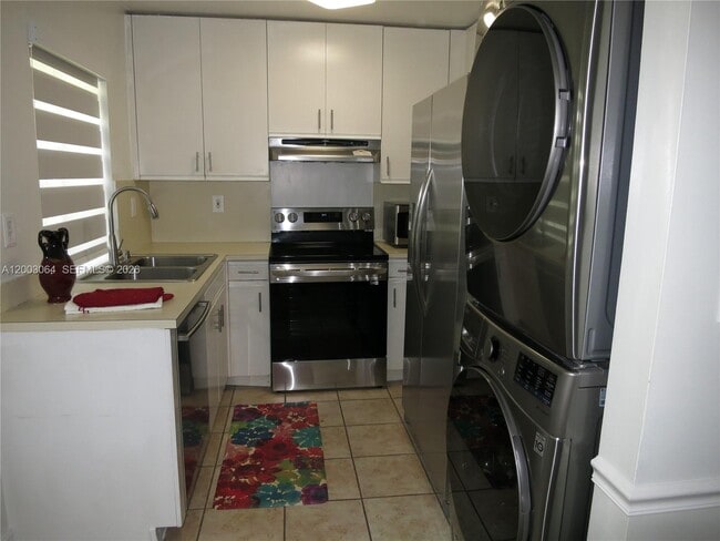 Building Photo - 13749 SW 147th Cir Ln