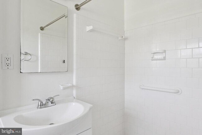 Building Photo - 8525 Bound Brook Ln