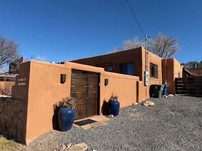 Building Photo - 152 Lorenzo Rd