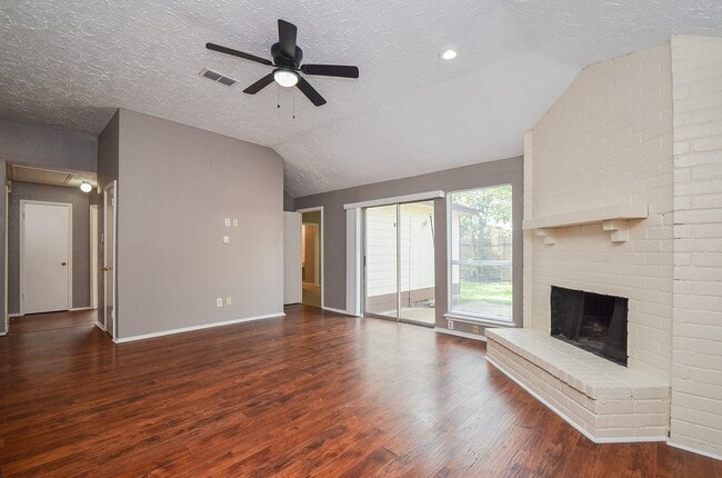 Building Photo - 8231 Furlong Ln