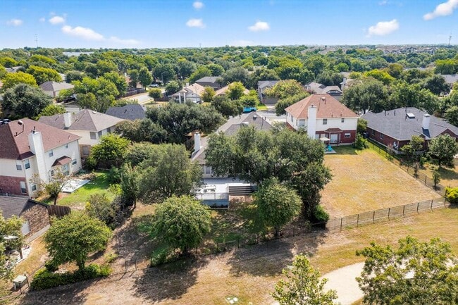 Building Photo - 15114 Wells Port Dr