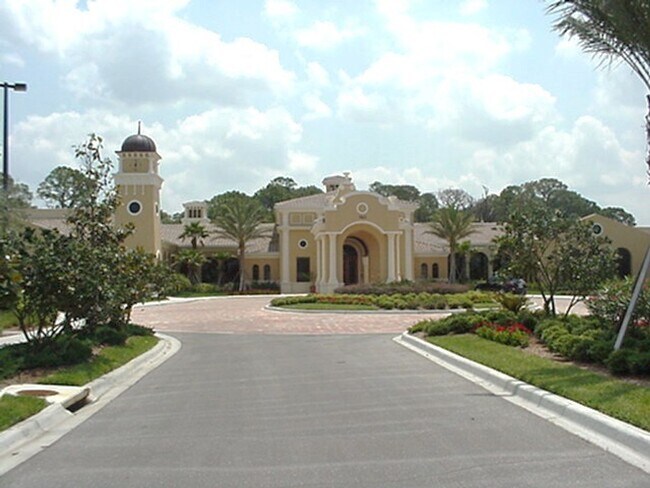 Building Photo - Annual Rental - 3BR/2BA Condo in Venetian Golf & River Club