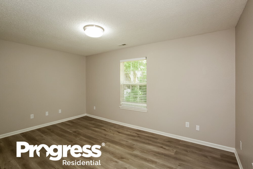 Building Photo - 8438 Kousa Dr