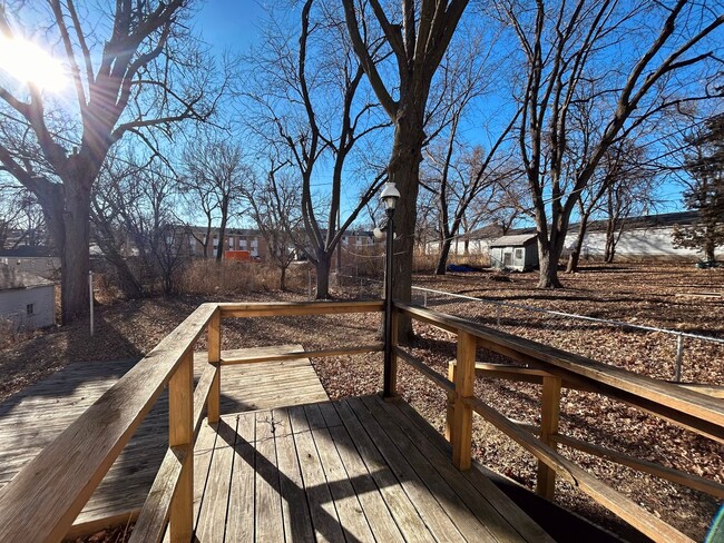 Building Photo - House