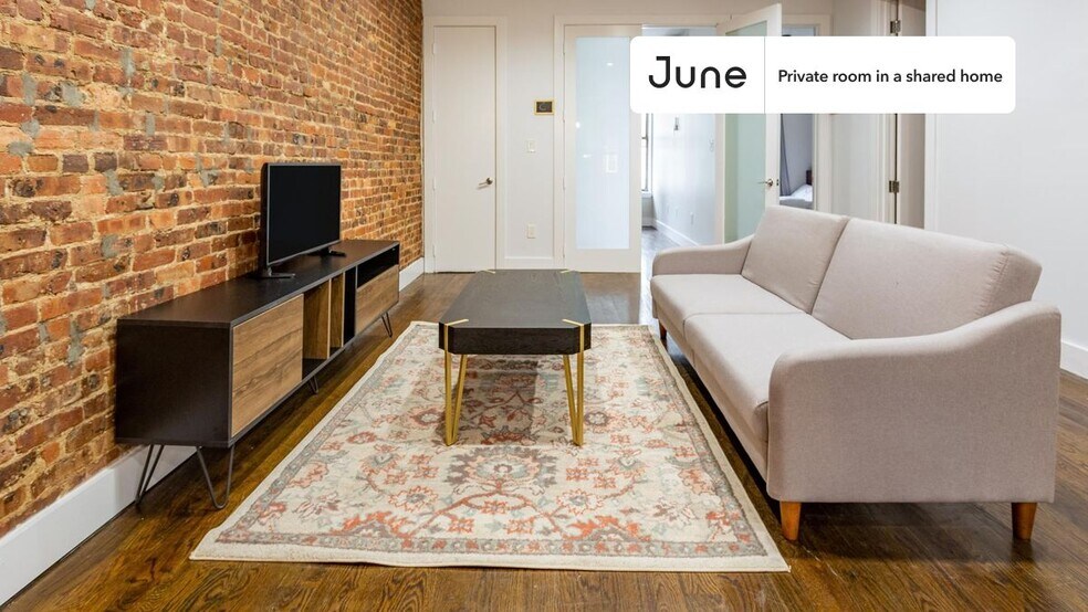 Building Photo - Room in Shared 4 bed/2 bath home