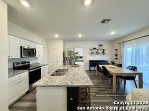 Building Photo - 5003 Cassiopeia
