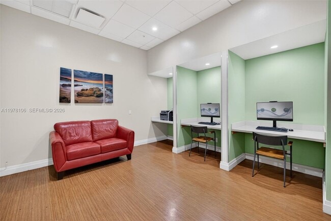 Building Photo - 3801 S Ocean Dr