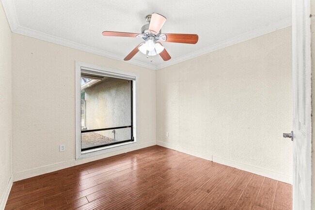 Building Photo - 110 W Rubber Tree Dr