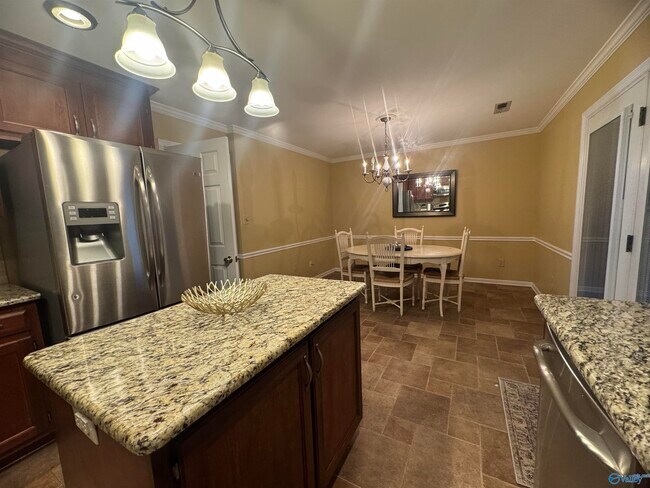 Building Photo - 6928 Steeplechase Dr NW