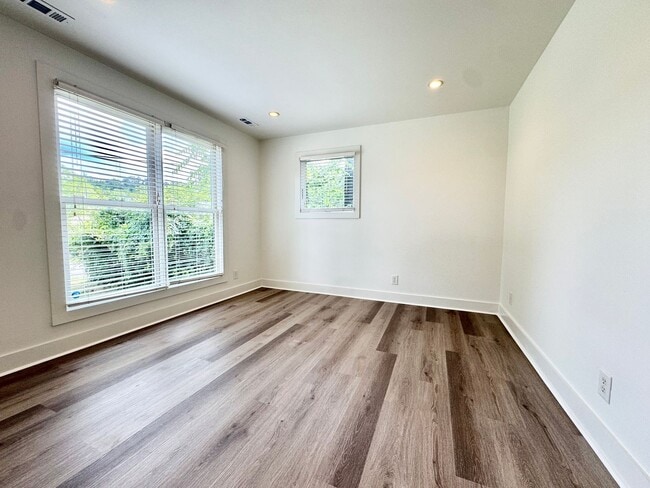 Building Photo - 3 Bed, 2.5 Bath Home w/ 2 Vehicle Carport and Fenced Backyard