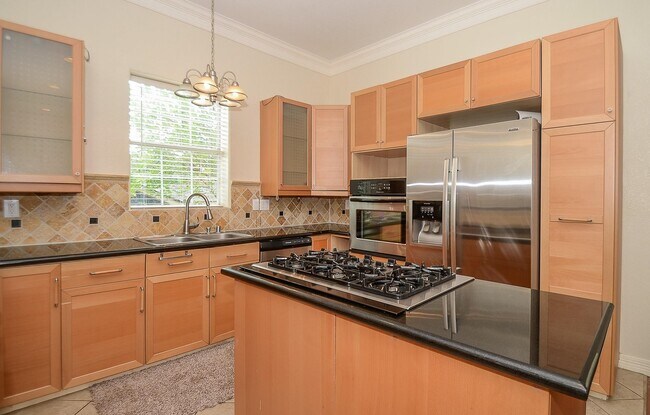 Building Photo - 513 Vincent St