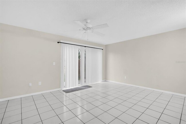 Building Photo - 1526 Chateaux De Ville Ct