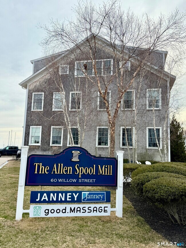 Building Photo - 60 Willow St