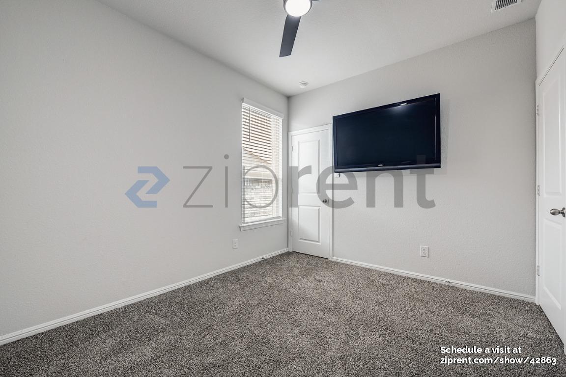 Building Photo - 9720 Fallston Dr