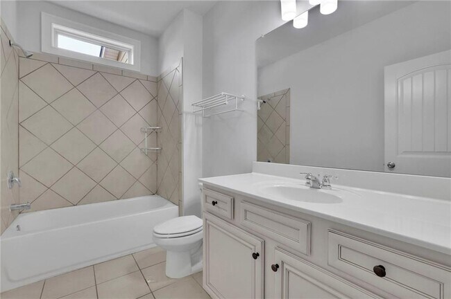 Building Photo - 56 Addison Woods Dr
