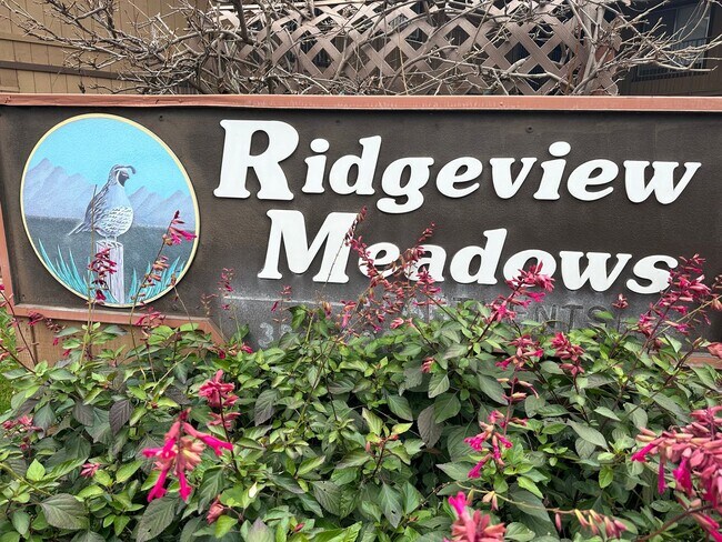 Building Photo - Gated community - Water, Garbage & Sewer Included