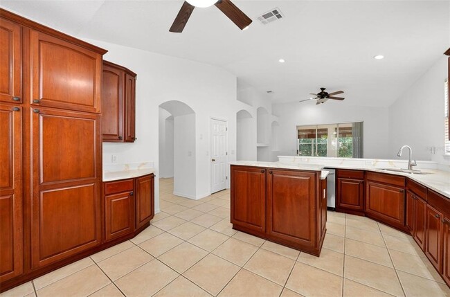 Building Photo - 7006 Pine Hollow Dr