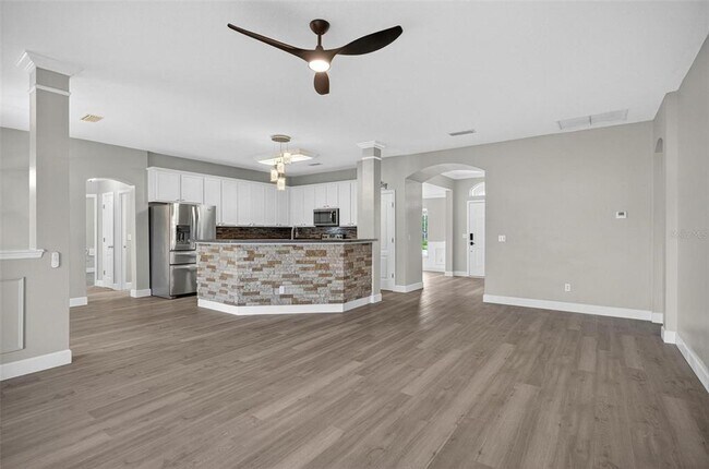 Building Photo - 37 Burnside Dr