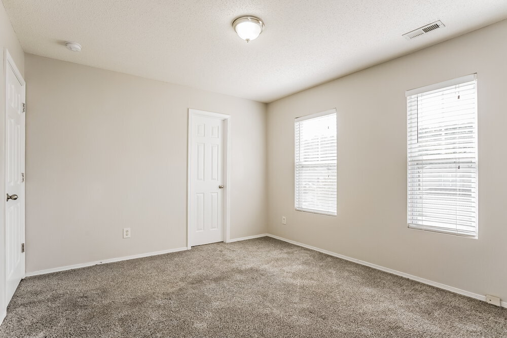Building Photo - 953 Mailwood Dr