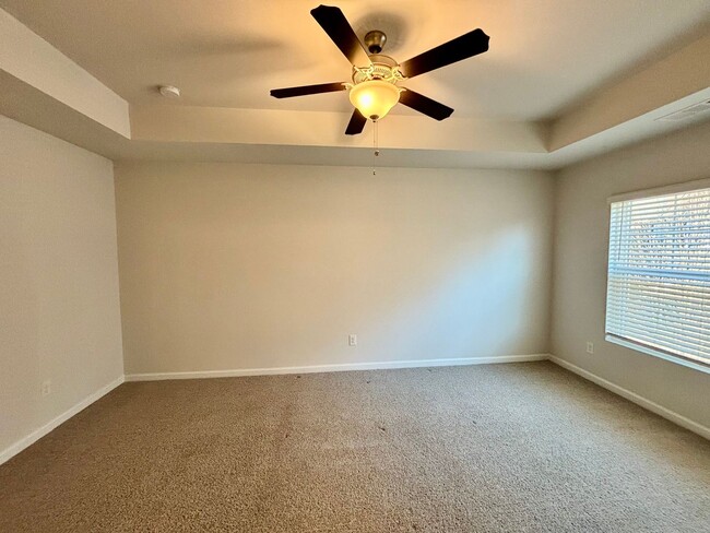 Building Photo - 2809 Ridgeview Dr