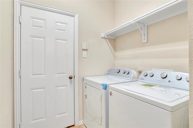 Building Photo - 2614 Fritz St