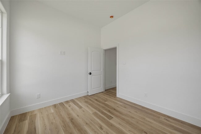 Building Photo - 7900 Bowen St