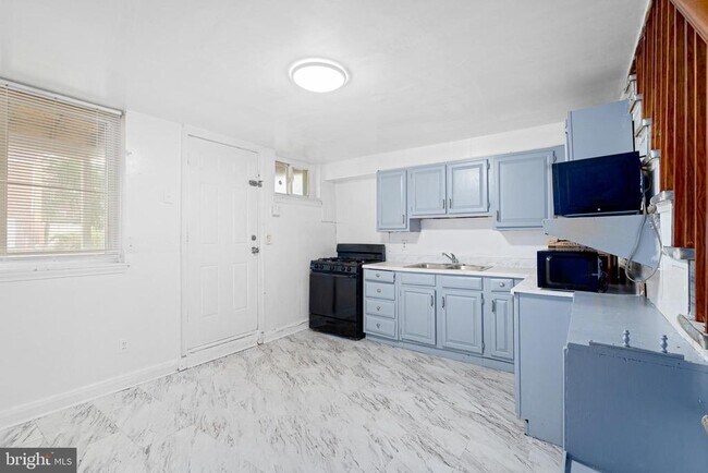 Building Photo - 4117 Raymonn Ave