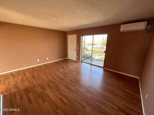 Building Photo - 1955 E 8th St