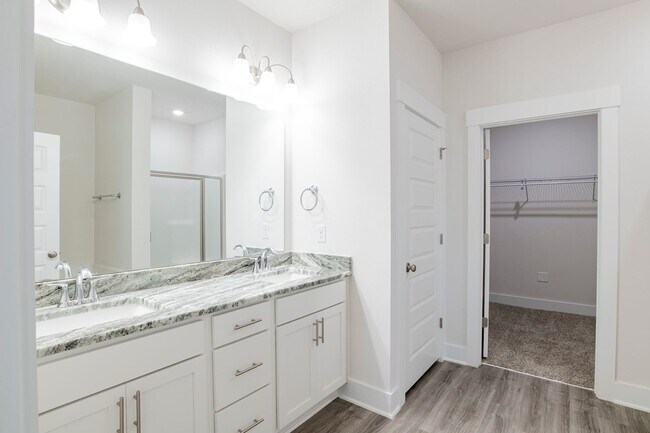 Building Photo - 3 bed home in quiet Cantonment