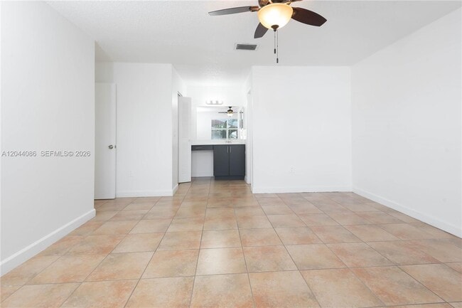 Building Photo - 9044 SW 148th Ct