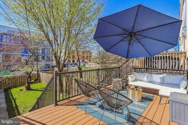 Building Photo - 416 Longfellow St NW