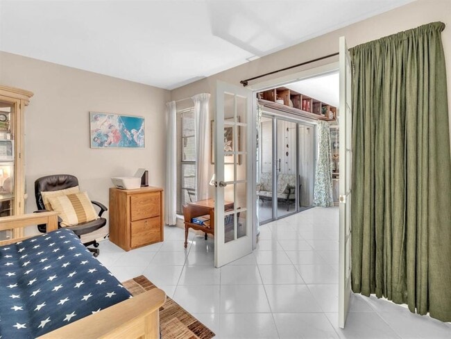 Building Photo - 3020 NE 16th Ave