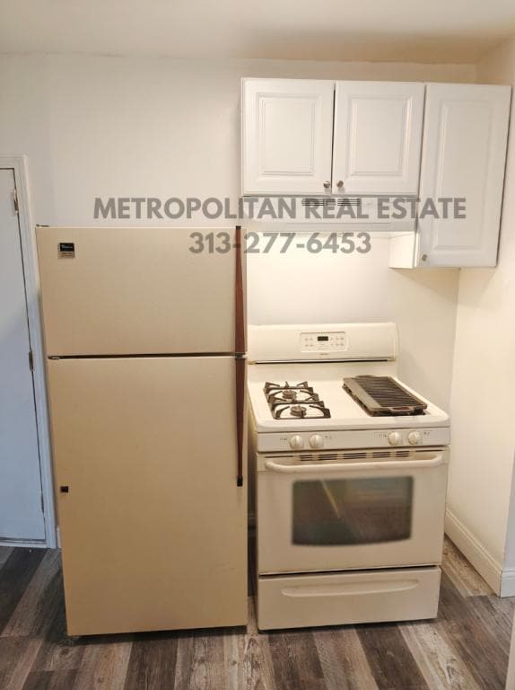 Building Photo - 4476 Monroe St