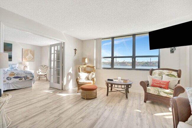 Building Photo - 1542 Jupiter Cove Dr