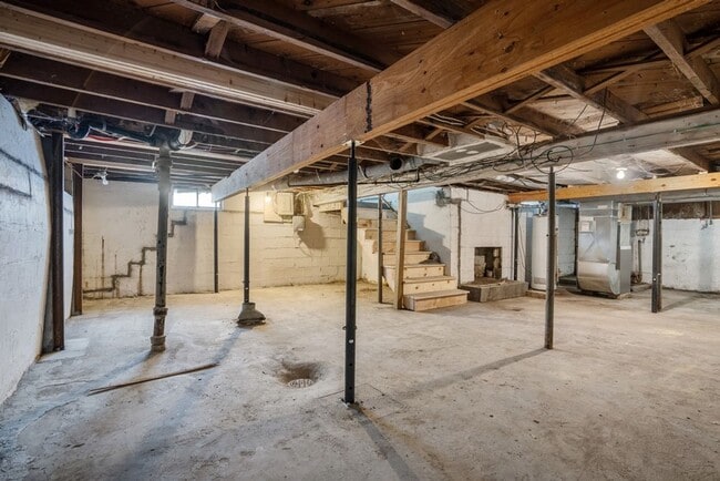 Building Photo - 1209 Parker St