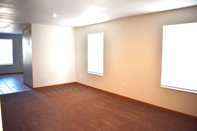 Building Photo - 11789 Ridgeway Dr