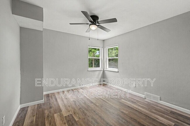Building Photo - 1780 Academy Pl