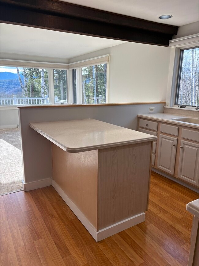 Building Photo - 290 Glen Ledge Rd