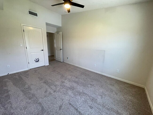 Building Photo - Charming East Side Gem – Prime Location Ne...