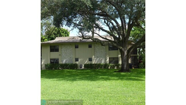 Building Photo - 123 Deer Creek Blvd