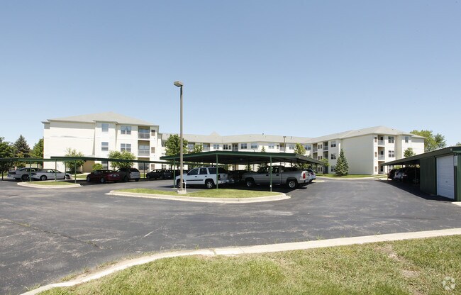 Cedarwood Apartments - Flushing, MI | Apartment Finder