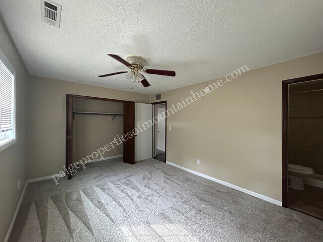 Building Photo - Charming 2 Bedroom, 2 Bath Home near Brown's Beach