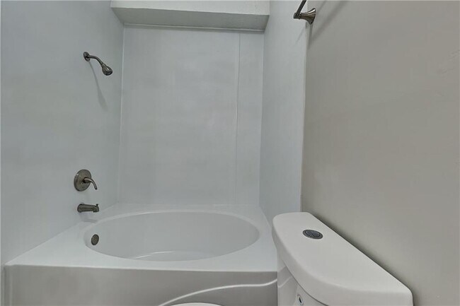 Building Photo - 229 Colemans Bluff Dr