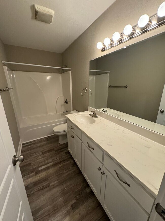 Building Photo - 308 N Varnell Rd