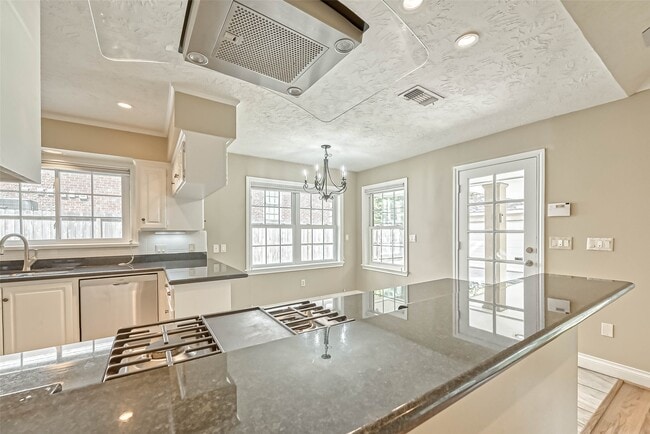 Building Photo - 3710 Linkview Dr