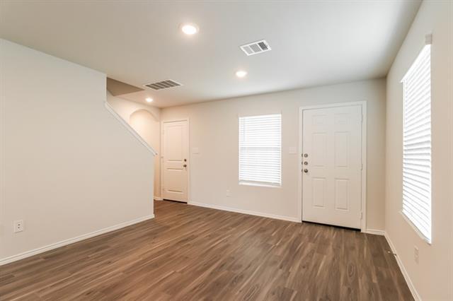 Building Photo - 514 Thompson Pl