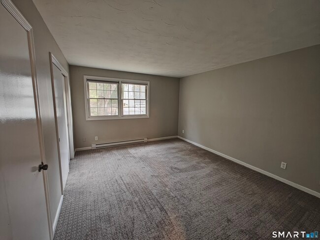 Building Photo - 18 Broadview Hts