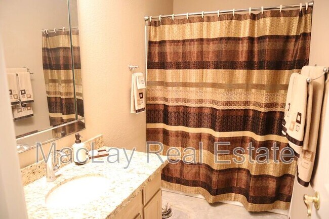 Building Photo - 4287 E Cassia Way