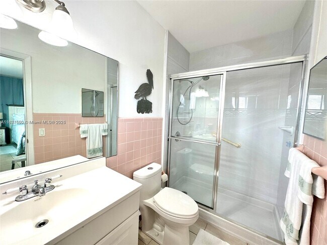 Building Photo - 462 Golden Isles Dr